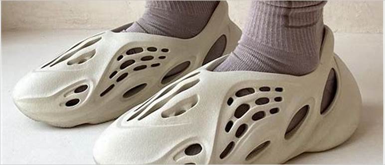Adidas foam runner alternative
